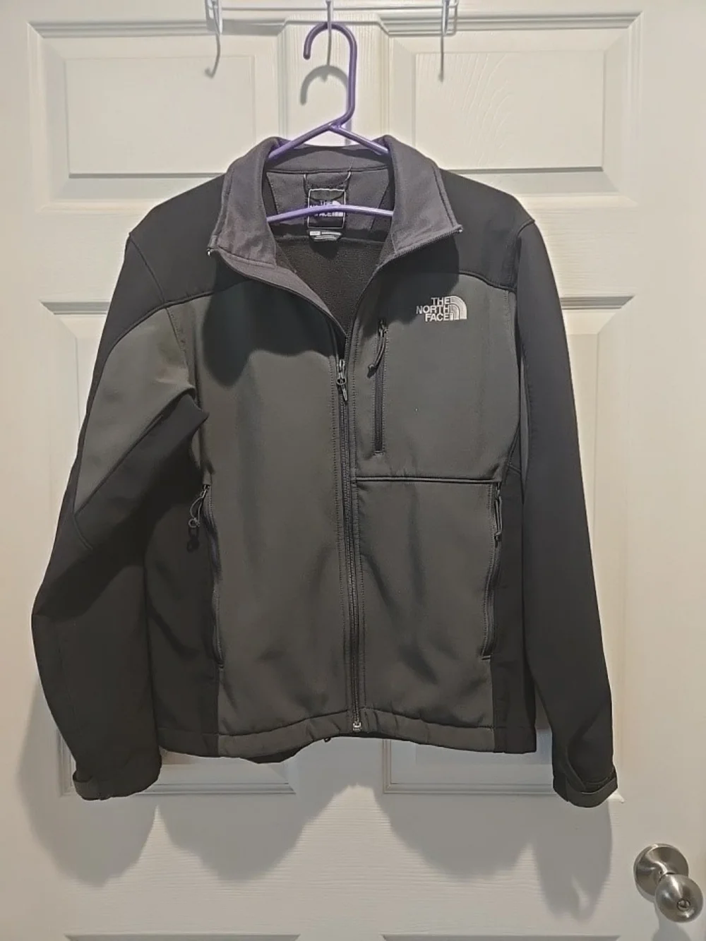 The North Face Men's Two-Tone Gray & Black Softshell Jacket